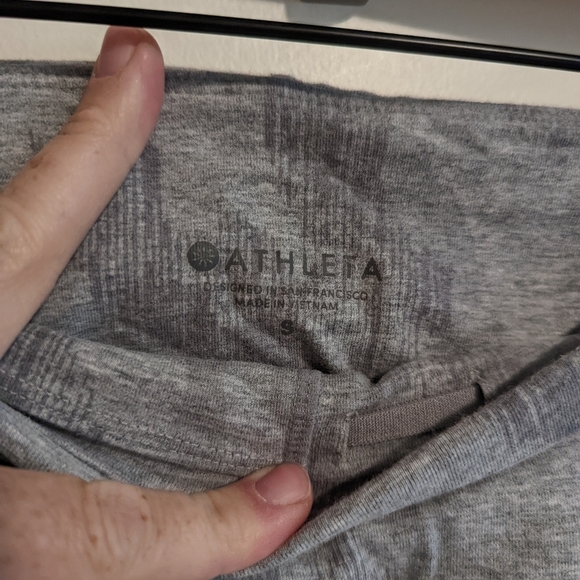 Athleta Sandbar Be Present Capri Crops Leggings | Size Small - Picture 6 of 9